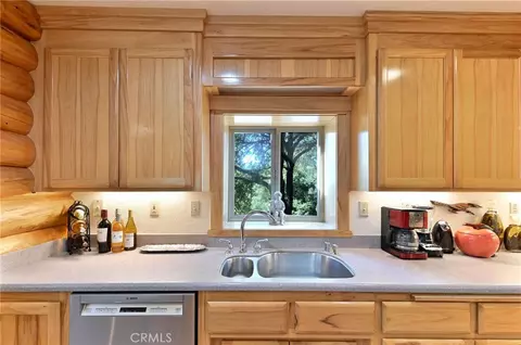 Kitchen - 21416 Robin, Pine Grove, CA 95665 photo 5 of 6