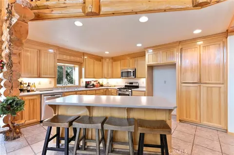 Kitchen - 21416 Robin, Pine Grove, CA 95665 photo 1 of 6
