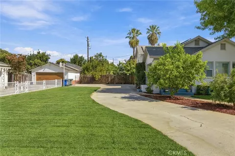 Exterior - 611 E 20th St, Merced, CA 95340 photo 5 of 12