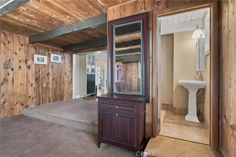 Entry Way - 611 E 20th St, Merced, CA 95340 photo 1 of 3