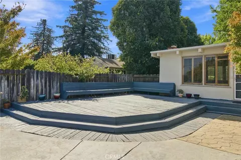 Exterior - 611 E 20th St, Merced, CA 95340 photo 10 of 12