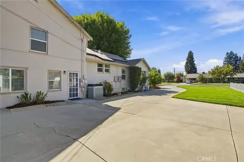 Exterior - 611 E 20th St, Merced, CA 95340 photo 7 of 12
