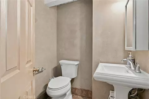 Bath - 611 E 20th St, Merced, CA 95340 photo 1 of 3
