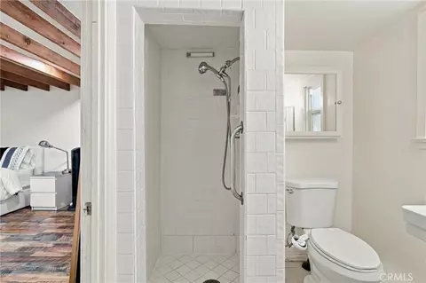 Bath - 611 E 20th St, Merced, CA 95340 photo 2 of 3