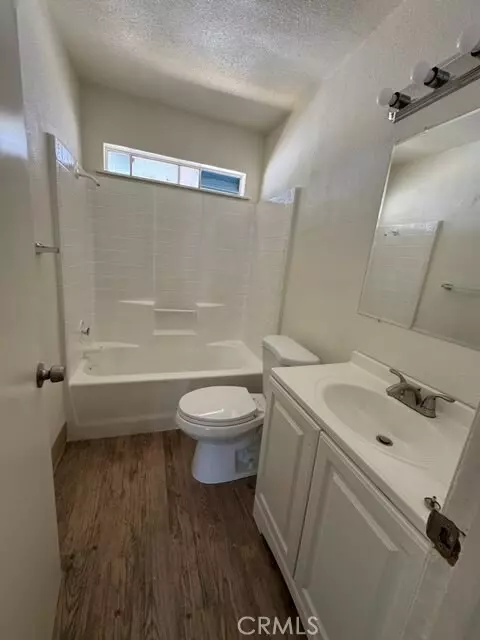 Bath - 940 K, Merced, CA 95341 photo 1 of 1
