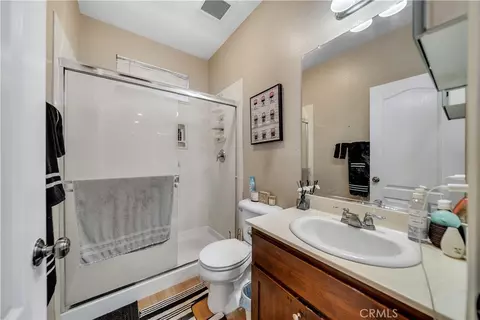 Bath - 1289 Lurs Ct, Merced, CA 95348 photo 1 of 2