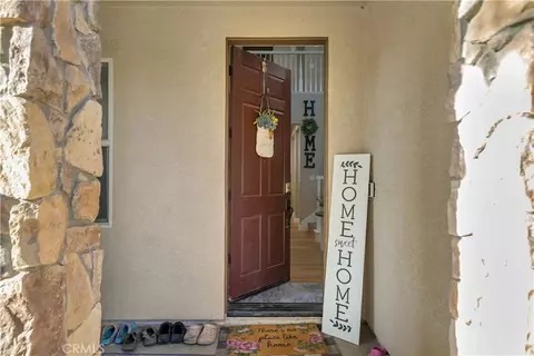 Entry Way - 1289 Lurs Ct, Merced, CA 95348 photo 2 of 8