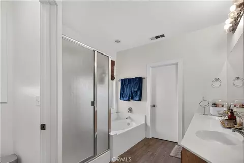 Bath - 1467 Caraway Ct, Merced, CA 95340 photo 2 of 5