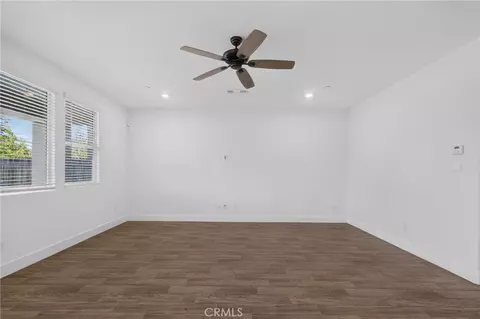 Living - 2343 Explorador, Merced, CA 95340 photo 3 of 4