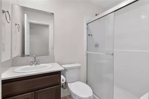 Bath - 2343 Explorador, Merced, CA 95340 photo 1 of 3