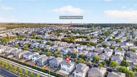 View/Area - 2343 Explorador, Merced, CA 95340 photo 3 of 4