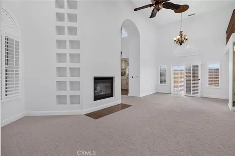 Living - 645 E Champlain, Fresno, CA 93730 photo 3 of 4