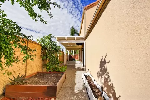 Exterior - 645 E Champlain, Fresno, CA 93730 photo 11 of 11