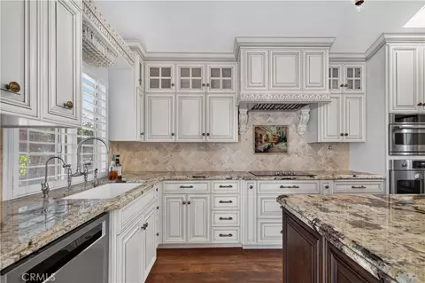 Kitchen - 645 E Champlain, Fresno, CA 93730 photo 4 of 4