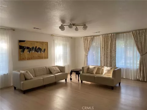 Living - 1238 Paseo Redondo, Merced, CA 95348 photo 3 of 6