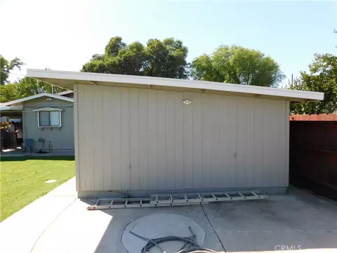 Exterior - 1253 W 11th St, Merced, CA 95341 photo 7 of 12