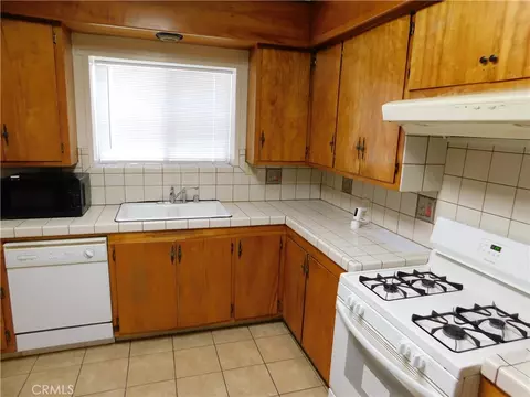 Kitchen - 1253 W 11th St, Merced, CA 95341 photo 6 of 9