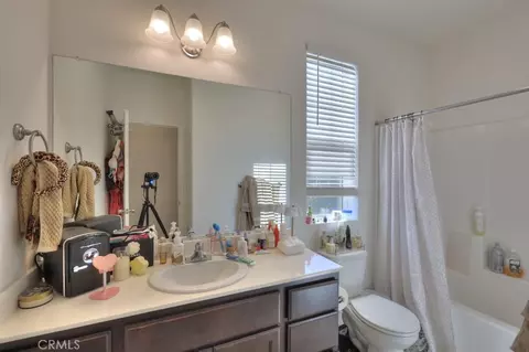 Bath - 2995 Masterson, Merced, CA 95348 photo 3 of 5