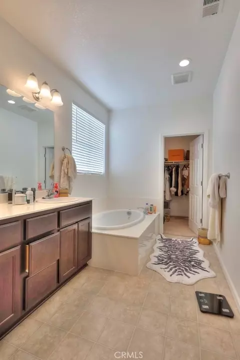 Bath - 2995 Masterson, Merced, CA 95348 photo 5 of 5