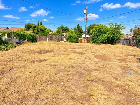 2195 Beachwood Dr, Merced, CA 95348 photo 3