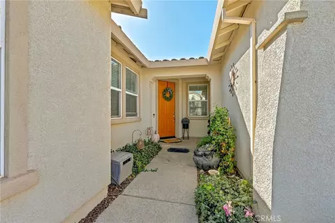 Entry Way - 2394 Gabriel, Merced, CA 95340 photo 7 of 8