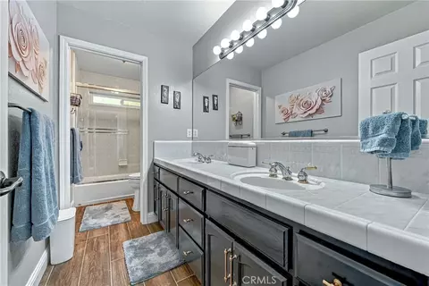 Bath - 3247 Willow Run, Merced, CA 95340 photo 4 of 4