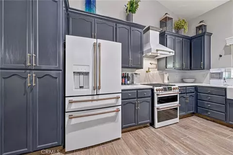Kitchen - 3247 Willow Run, Merced, CA 95340 photo 2 of 7