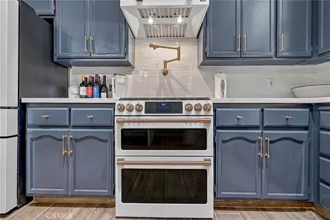 Kitchen - 3247 Willow Run, Merced, CA 95340 photo 4 of 7
