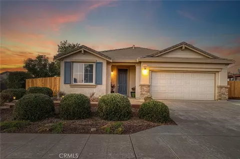 588 Peach Dr, Chowchilla, CA 93610