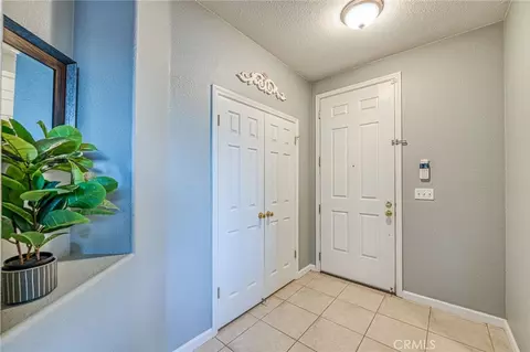 Entry Way - 588 Peach Dr, Chowchilla, CA 93610 photo 2 of 3
