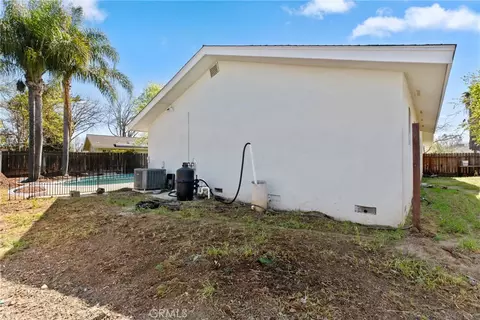 Exterior - 1975 E Alexander, Merced, CA 95340 photo 5 of 5