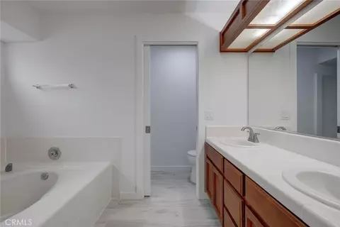 Bath - 909 Lehigh, Merced, CA 95348 photo 3 of 3
