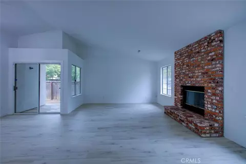 Living - 909 Lehigh, Merced, CA 95348 photo 3 of 6