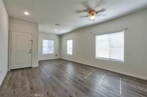 Living - 693 Cadiz Ave, Merced, CA 95341 photo 2 of 7