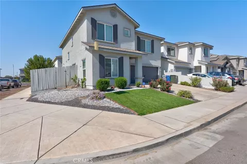 Exterior - 693 Cadiz Ave, Merced, CA 95341 photo 3 of 6