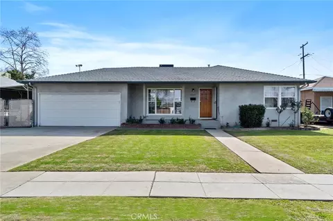 1515 W Flint Way, Fresno, CA 93705