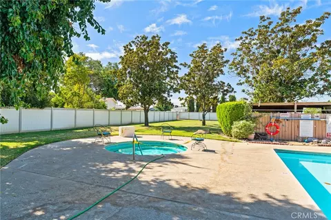 1218 Cleveland Ave #152, Madera, CA 93638 photo 2