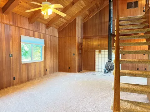 Living - 5452 Carleton Rd, Mariposa, CA 95338 photo 4 of 9