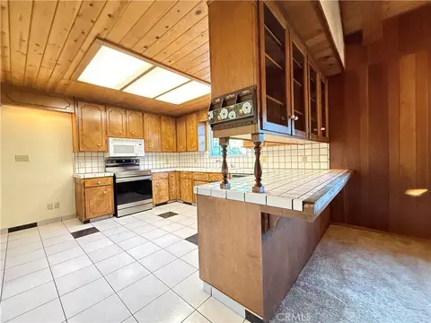 Kitchen - 5452 Carleton Rd, Mariposa, CA 95338 photo 4 of 4