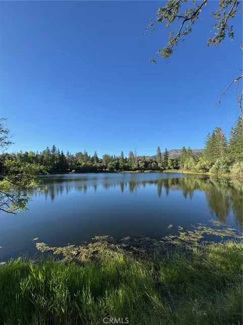 5906 Pine Top Dr, Mariposa, CA 95338