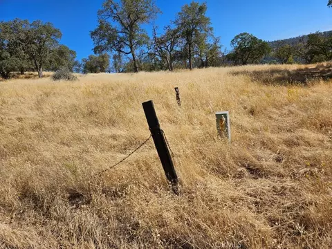 5640 Blue Oak Ridge Rd, Mariposa, CA 95338