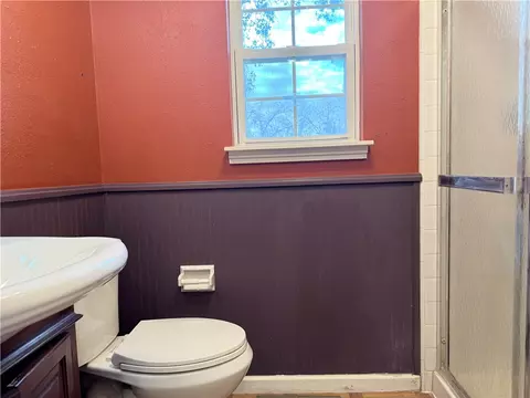 Bath - 5264 Davis Rd, Midpines, CA 95345 photo 2 of 5