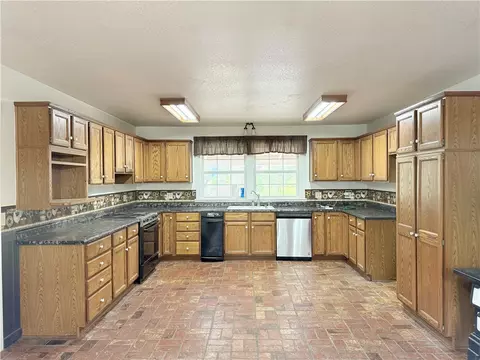 Kitchen - 5264 Davis Rd, Midpines, CA 95345 photo 1 of 2