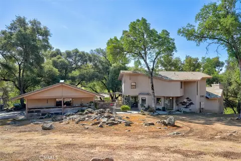 5552 Bear Crk, Catheys Valley, CA 95306