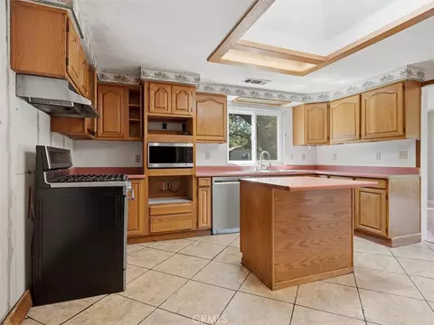 Kitchen - 6576 Highway 140, Midpines, CA 95345 photo 1 of 4