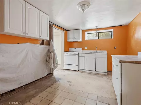 Kitchen - 6576 Highway 140, Midpines, CA 95345 photo 4 of 4