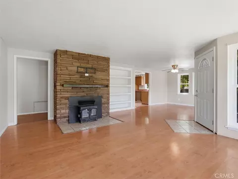 Living - 6576 Highway 140, Midpines, CA 95345 photo 6 of 9