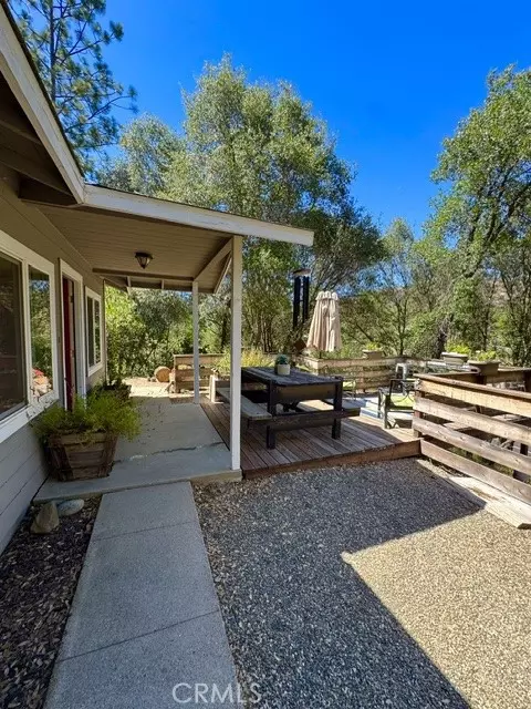 4973 State Highway 140, Mariposa, CA 95338