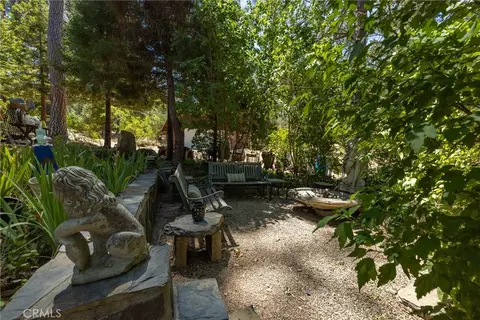 Exterior - 45871 Sutton Dr, Oakhurst, CA 93644 photo 22 of 38