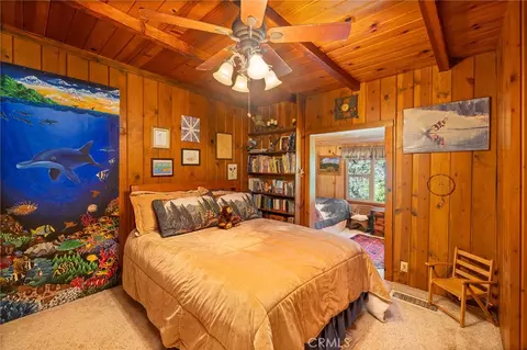 Bedroom - 45871 Sutton Dr, Oakhurst, CA 93644 photo 1 of 8